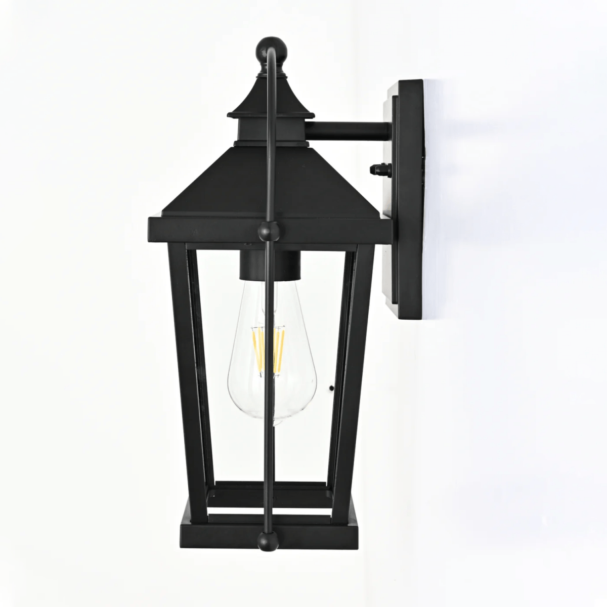 1-Light, Outdoor Wall Mount Light In Traditional Style, Outdoor Wall Sconce - 11.02"L x 10.16"W x 19.69"H
