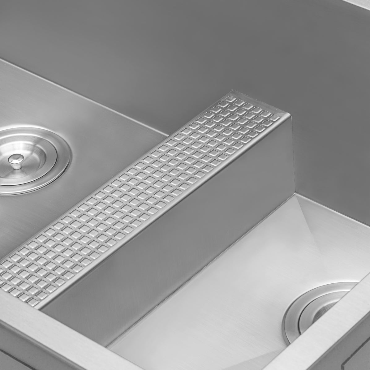 33-inch Drop-in Low Platform-Divide Zero Radius 60/40 Double Bowl 16 Gauge Topmount Kit