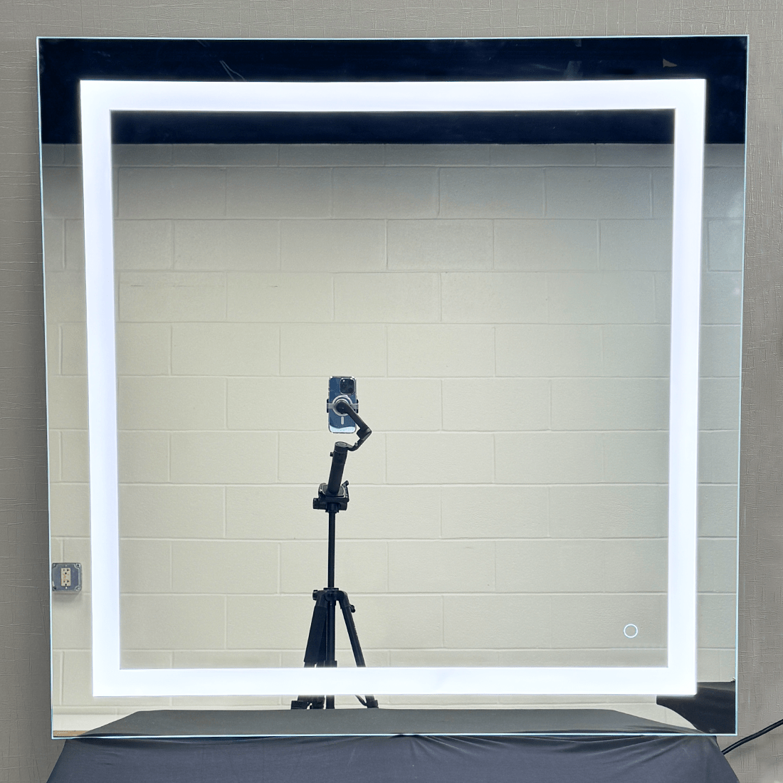 36 in. X 36 in. LED Lighted Bathroom Vanity Mirror, Anti Fog, CRI 90+, Adjustable Color Temperature & Remembrance, Makeup Mirror, Touch Button, Inner Window Style