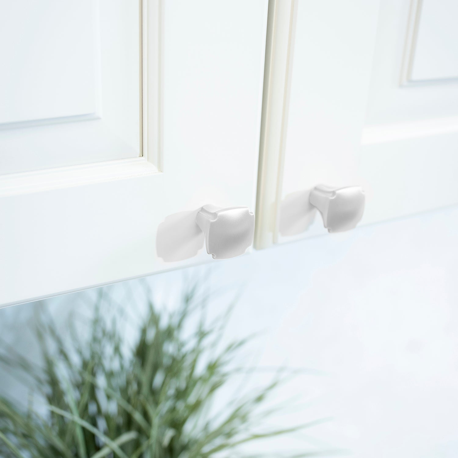 Knob 1-1/8 Inch Square - Veranda Collection